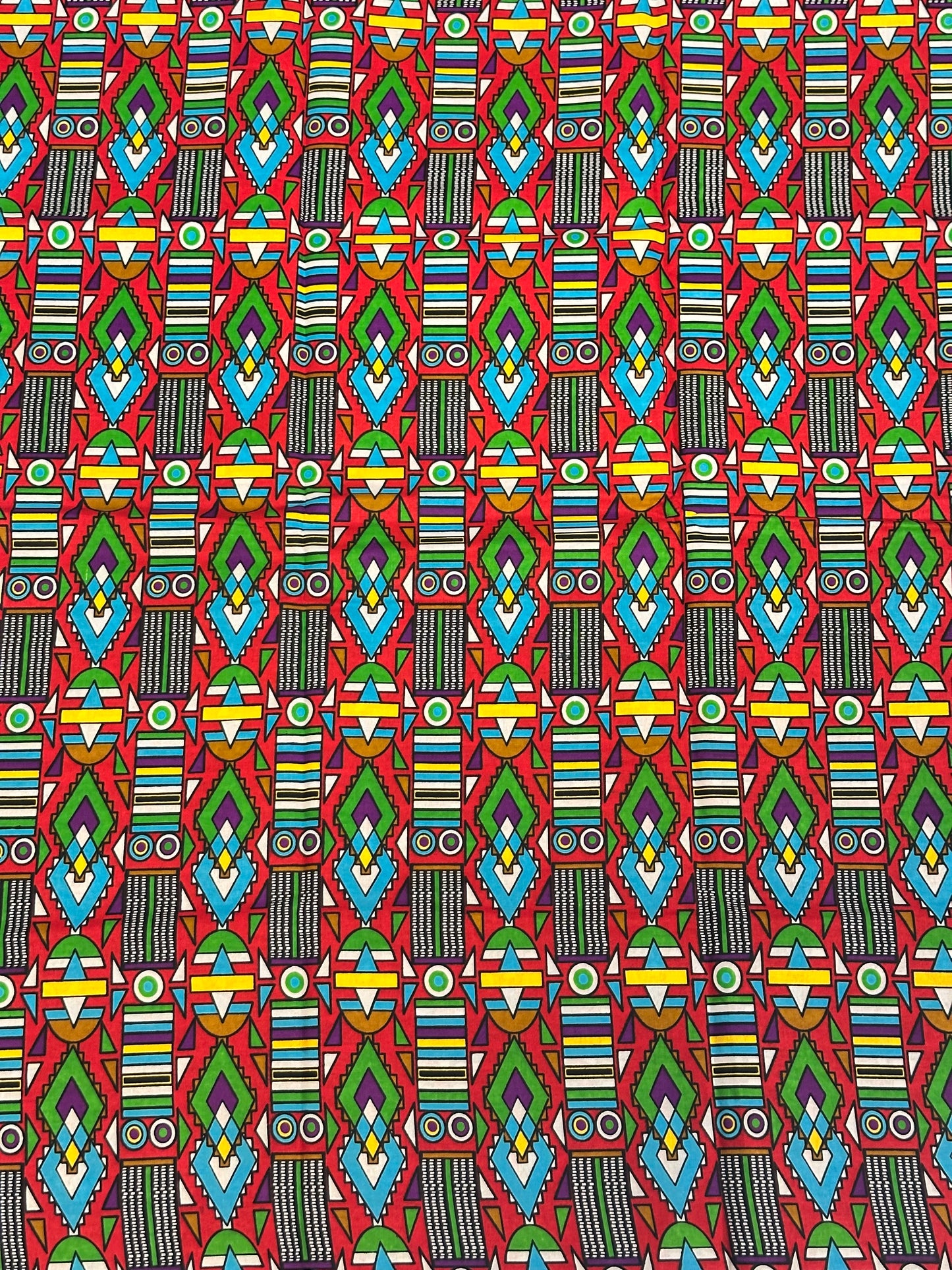 Motivos rojos, verdes y azul