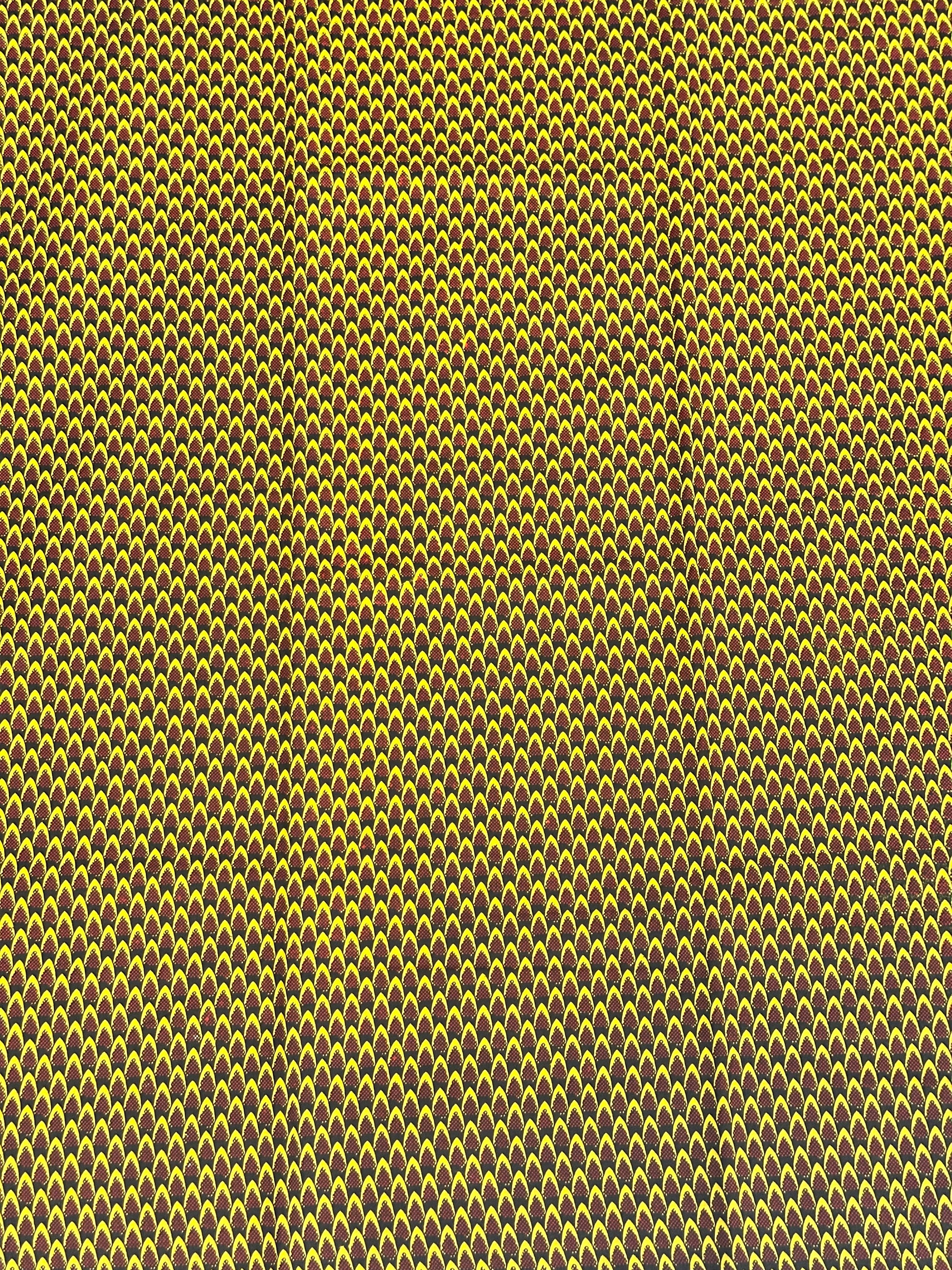 Motivo escamas amarillo y granate