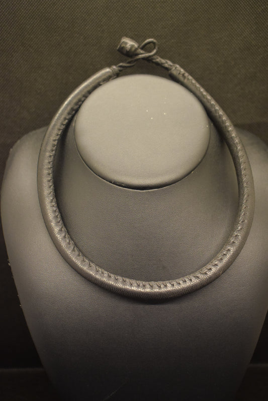 collar de cuero17