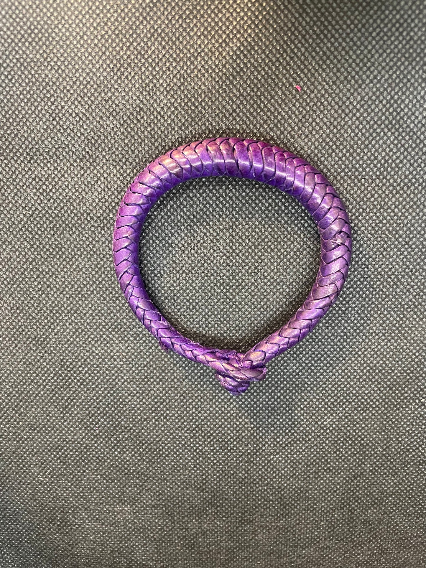 Pulseras cuero colores 8